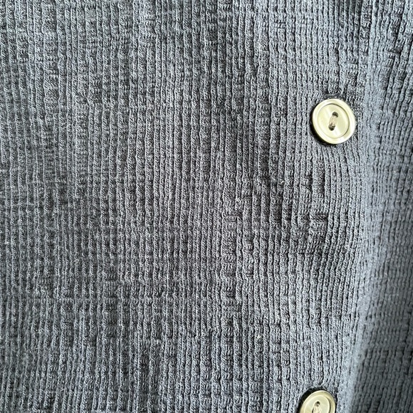 Perfect condition J Crew dark blue short sleeve shirt with slight crop and tie - Picture 2 of 3